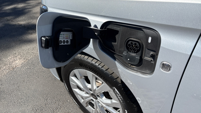 Ford Transit Connect 250 L2 Petrol 1.5 EcoBoost PHEV 150 Limited Van Auto